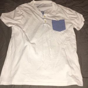 BANANA REPUBLIC SHORT SLEEVE HENLEY